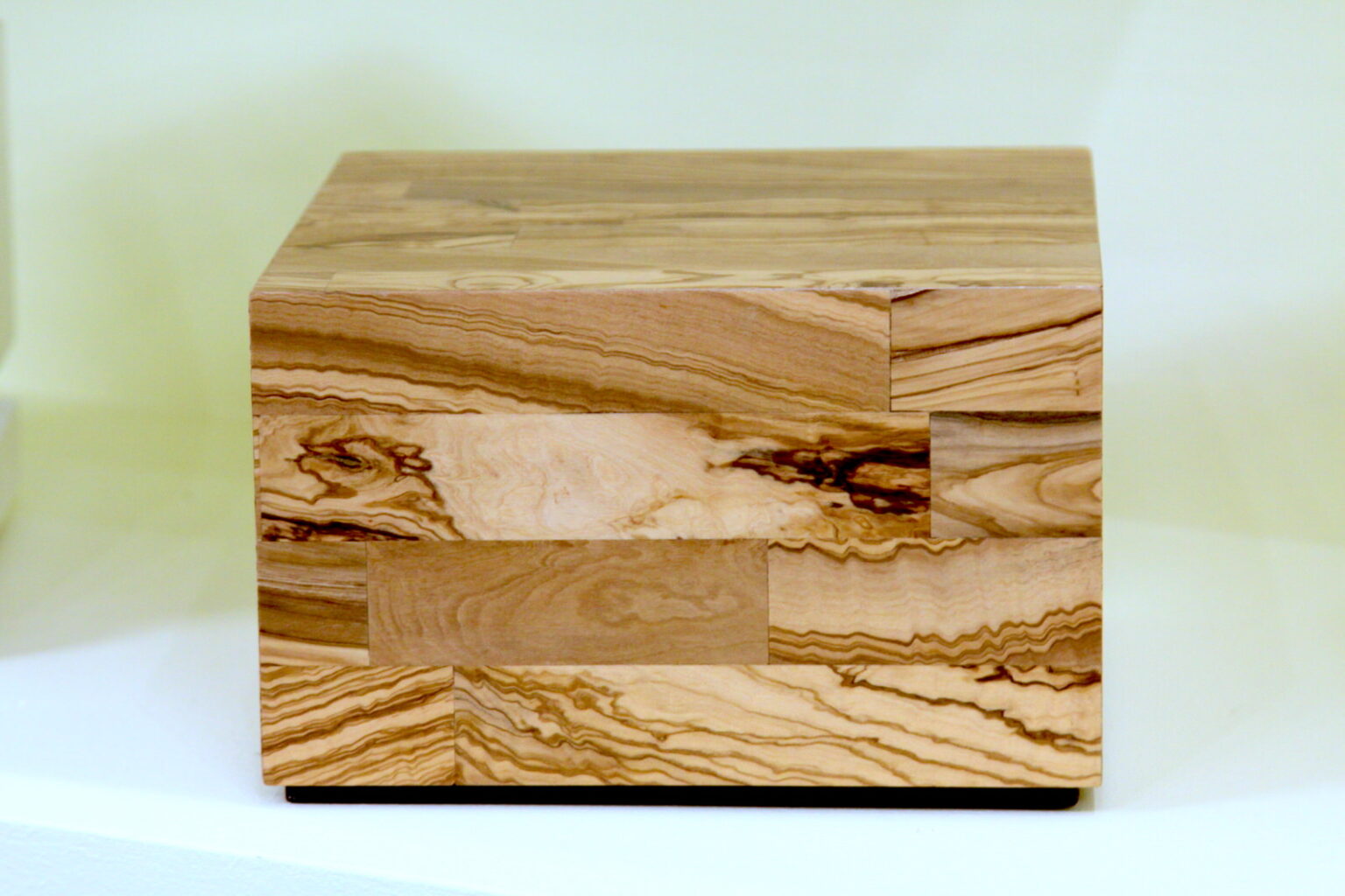 onoranze-funebri-silvestri-urne-2-1536x1024